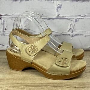 Dansko Sonnet Floral Leather Sandals Size 41 US 10.5-11 Slingback Sand Tan Clogs